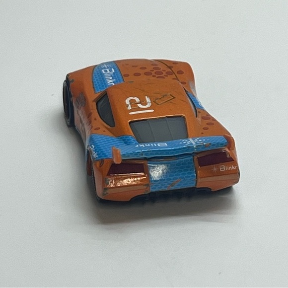 disney pixar cars ryan inside laney next gen piston cup racers blinkr sponsor - Picture 5 of 7
